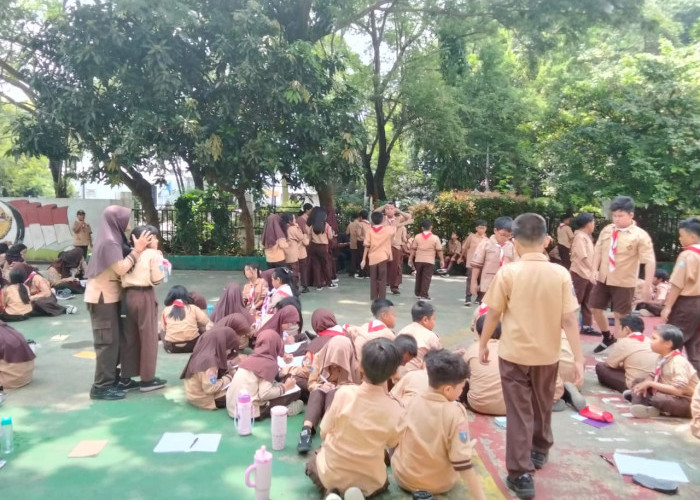 SDN Sukasari 4 Perkuat Karakter Melalui Kegiatan Pramuka