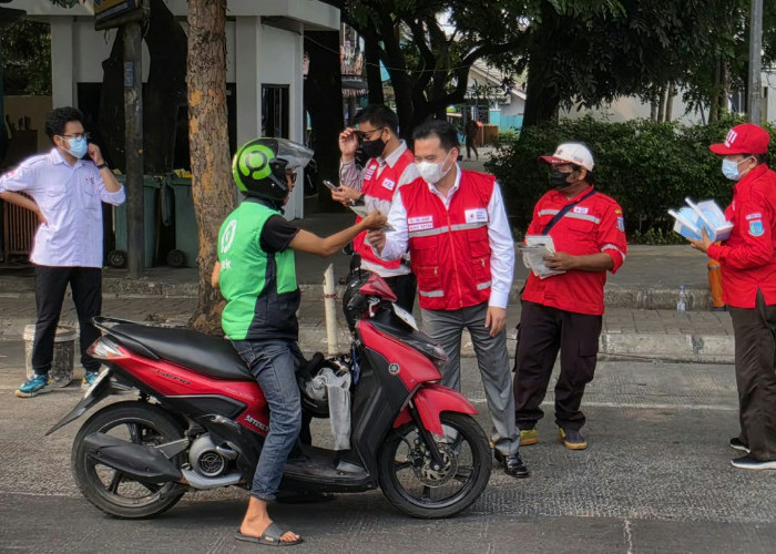 PMI Tangsel Sebar 14 Ribu Masker, Lindungi Warga dari Abu Vulkanik