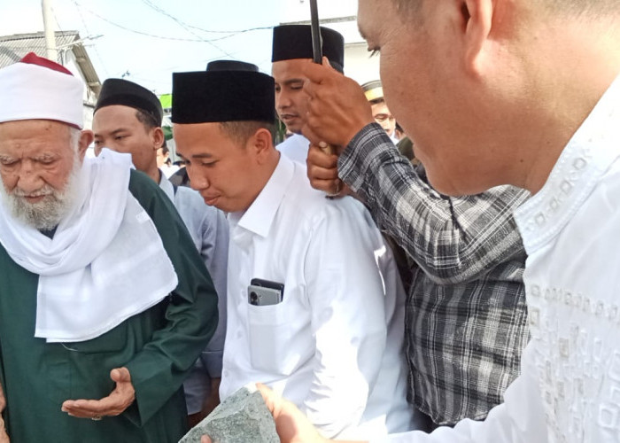 Saat Lauching Akbar Initiative,  Ulama Al Azhar Doakan Anggota DPRD Rapiudin Bermanfaat Bagi Masyarakat