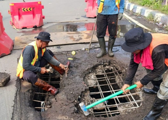 Pemkab Tangerang Respon Cepat Perbaikan Lubang di Jembatan Kukun