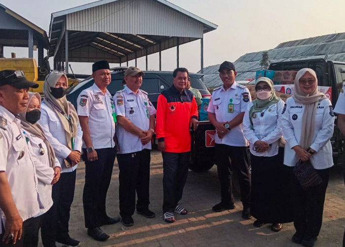 Forum Lurah Salurkan Bantuan Logistik