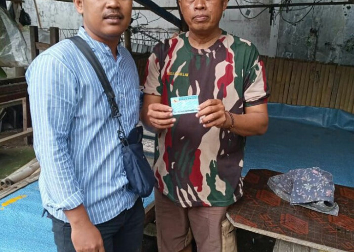 Kecamatan Solear Antarkan e-KTP Jadi ke Rumah Warga