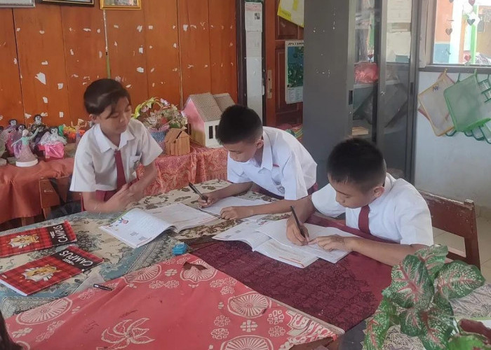 Pembelajaran Modern Permudah Siswa dalam KBM