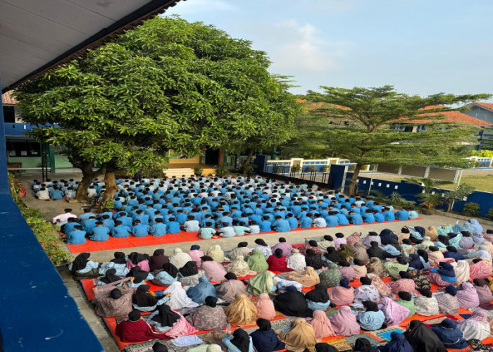 Melihat Pelaksanaan Tes Kemampuan Akademik di SMPN 2 Kelapa Dua, Bangun Ketenangan Siswa dengan Salat Dhuha