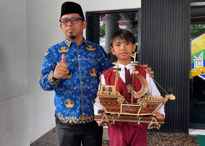 Miniatur Perahu Karya Zulfan Wakili Banten ke Nasional