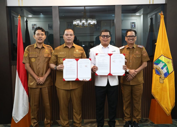 PMI Kabupaten Serahkan Aset ke Pemkot