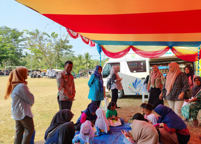 Dorong Minat Baca, Mobil Pusling Roadshow Ke Tiap Kecamatan di Pandeglang