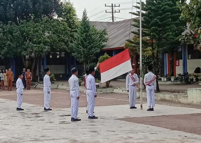 SMPN 3 Balaraja Minta Siswa Tidak Kibarkan Bendera One Piece