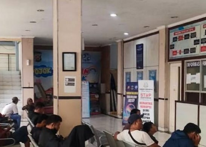 Bayar Pajak Kendaraan Berhadiah Emas