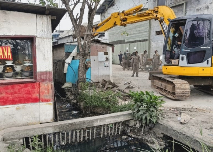 Bangli Biang Kerok Banjir Dibongkar, Tim Gabungan Kerahkan Alat Barat 