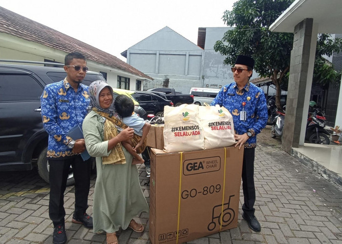 Kemensos Bantu Ratusan Lansia dan Disabilitas