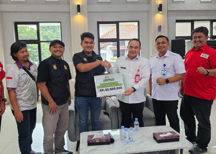 Karang Taruna Curug Donasikan Hasil Run to Give Ke PMI