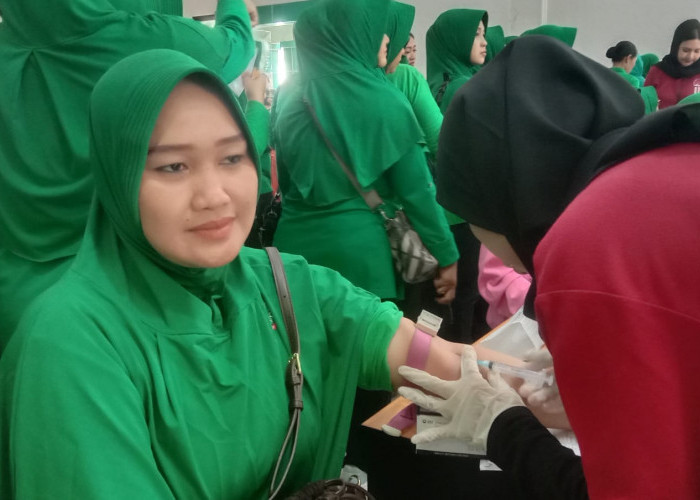 Ratusan Ibu-Ibu Persit Ramai-ramai Cek Kesehatan Gratis di Kodim 0506 Tangerang