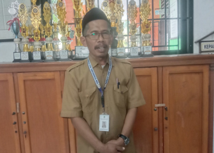 Dua Dekade, Abdul Haddad Mengabdi sebagai Guru Agama di SDN KMP Jatiuwung