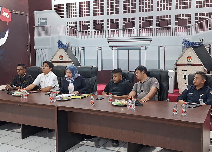 Berkas Administrasi 3 Paslon Bupati Lebak Lengkap 