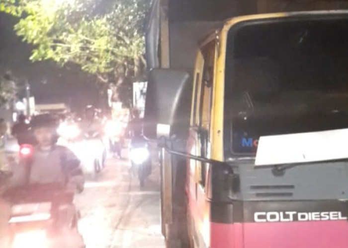 Truk Sampah di Kabupaten Tangerang Terlibat Kecelakaan, Korban Meninggal di TKP