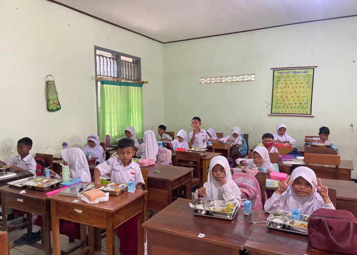 Minta Program MBG Dievaluasi, Orang Tua Tolak Bertanggungjawab Jika Anaknya Keracunan MBG