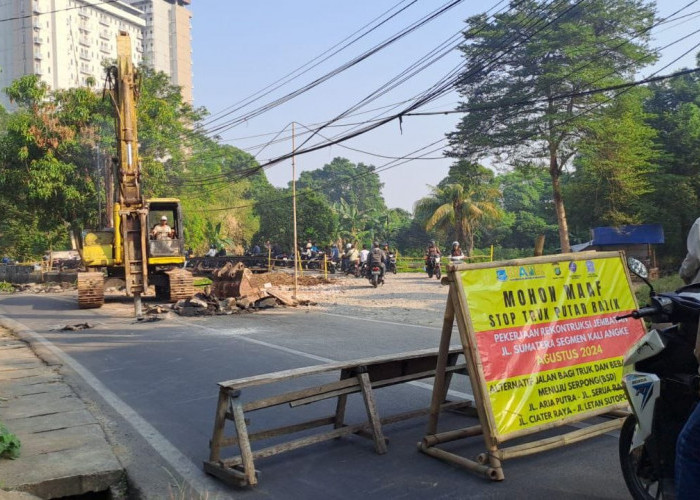 Rekonstruksi Jembatan Kali Angke di Jalan Sumatera, Truk Diminta Gunakan Jalur Alternatif