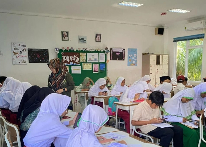 Kemenag akan Naikkan Gaji Guru Agama Non PNS