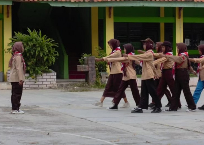 Bentuk Karakter Siswa, SMPN 3 Sukamulya Wajibkan Kegiatan Pramuka