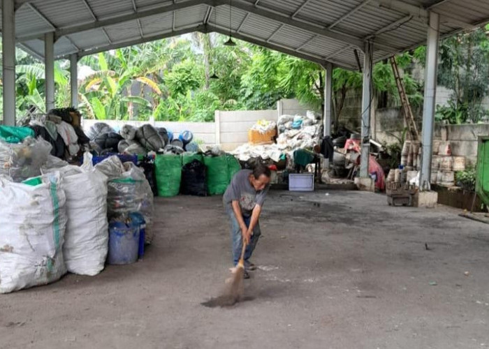 DLH Kota Tangerang Selatan Optimalkan Pengurangan Sampah Dengan TPS3R