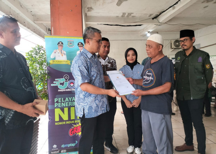 DPMPTSP Permudah Urus NIB hingga Sertifikasi Halal, Jemput Bola ke Pasar Serpong