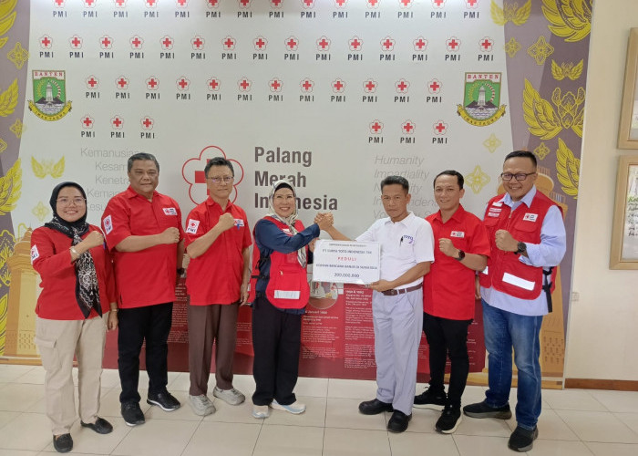 PMI Terima Donasi Rp225 Juta dari Surya Toto, Untuk Korban Bencana Sumatera dan Aceh