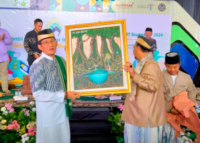 Sandiaga Blusukan di Ponpes Tangerang, Dorong Santri Digital Preneur