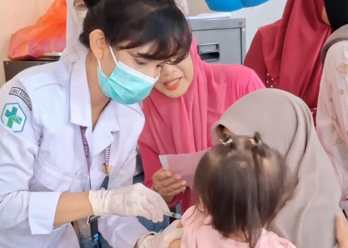 Kelurahan Pakulonan Barat Cegah Campak Sejak Dini, Gencarkan Imunisasi Bayi dan Cek Kesehatan