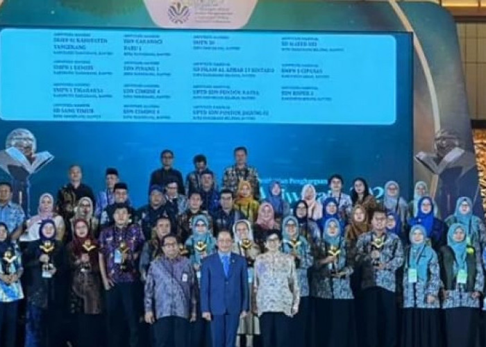 SMPN 1 Curug Raih Predikat Sekolah Adiwiyata Nasional