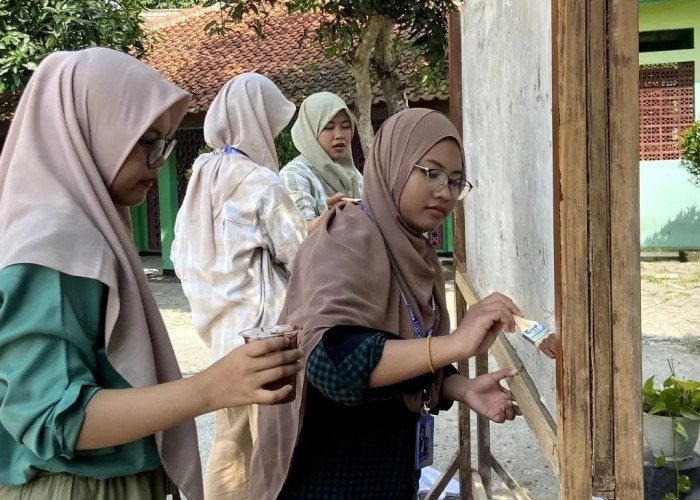 SMPN 1 Jambe Masih Mempertahankan Mading Sebagai Tempat Infomasi Siswa 