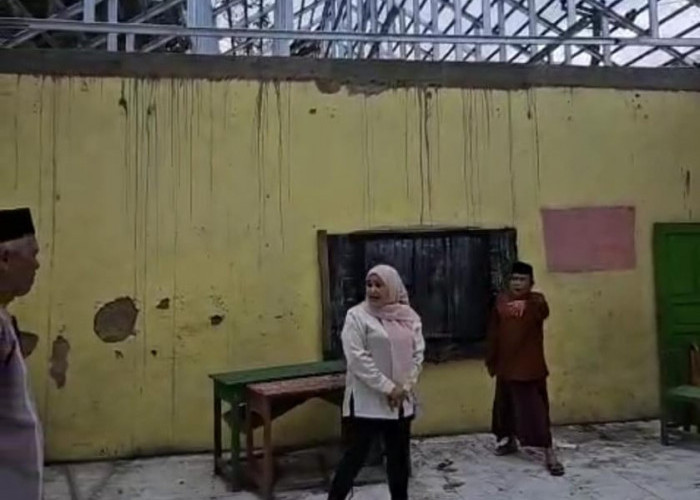 Miris, Madrasah Diniyah Rusak Berat, Siswa Terpaksa Di rumahkan