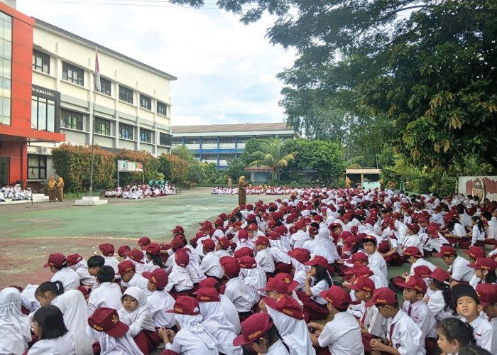 SDN Sukasari 5: Pentingnya Etika Menyimak dan Jaga Kebersihan