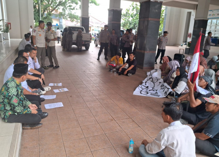 Korban Banjir Bandang Tagih Janji Huntap