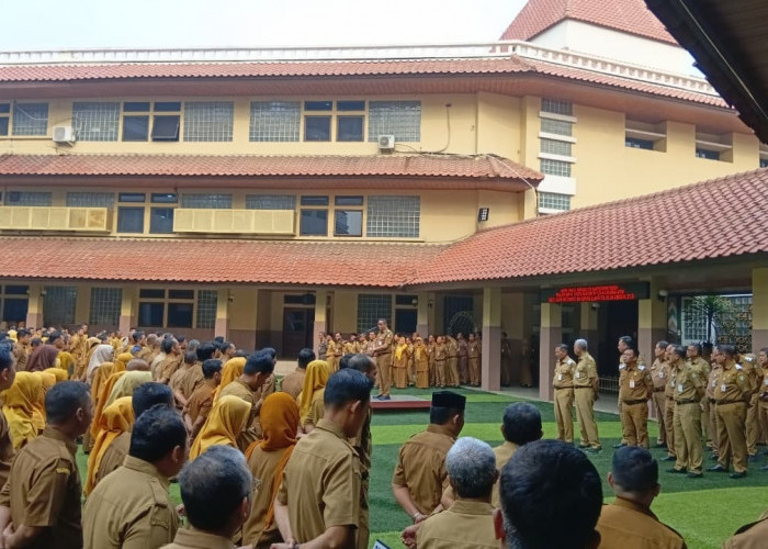 Maryono Semprot Pegawai Telat Apel