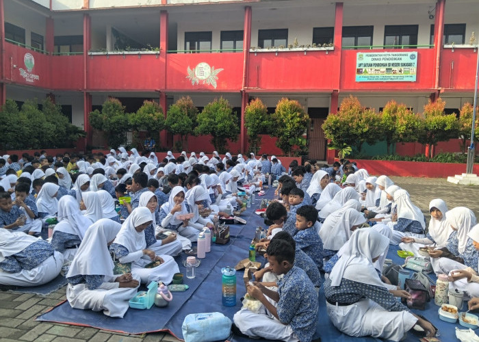 Kegiatan Makan Bersama SDN Sukasari 7 Kota Tangerang, Penuhi Nutrisi dan  Pola Makan Teratur