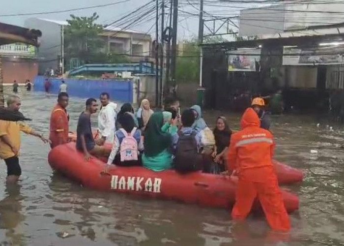 Empat Kecamatan Dilanda Banjir, Hujan Seharian Guyur Kota Tangerang