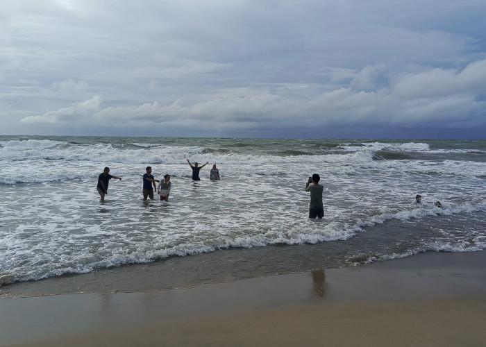 Di Tengah Cuaca Ektrem Jelang Nataru, Pemerintah Diminta Bantu Gencar Promosikan Wisata