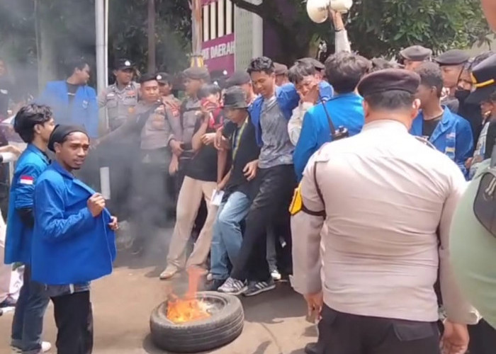 Hari Jadi Kabupaten Tangerang, Diwarnai Aksi Mahasiswa 