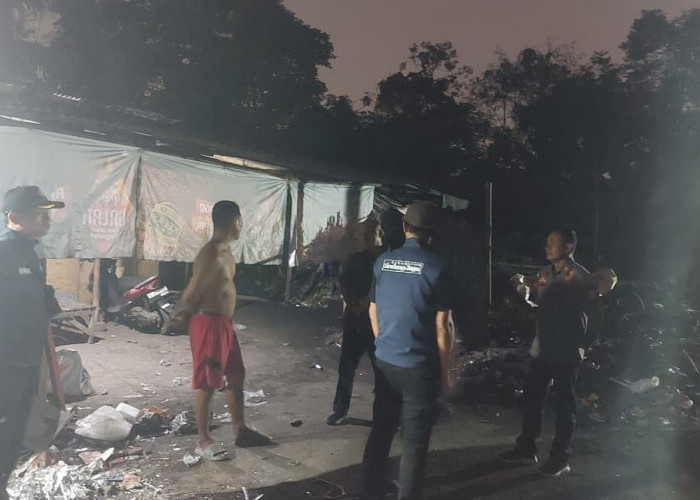 Lapak Sampah Ilegal Sindang Jaya Diperiksa Polisi 