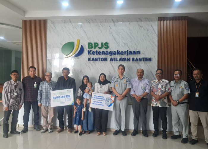 BPJS Serahkan Santunan Ratusan Juta Bagi Karyawan