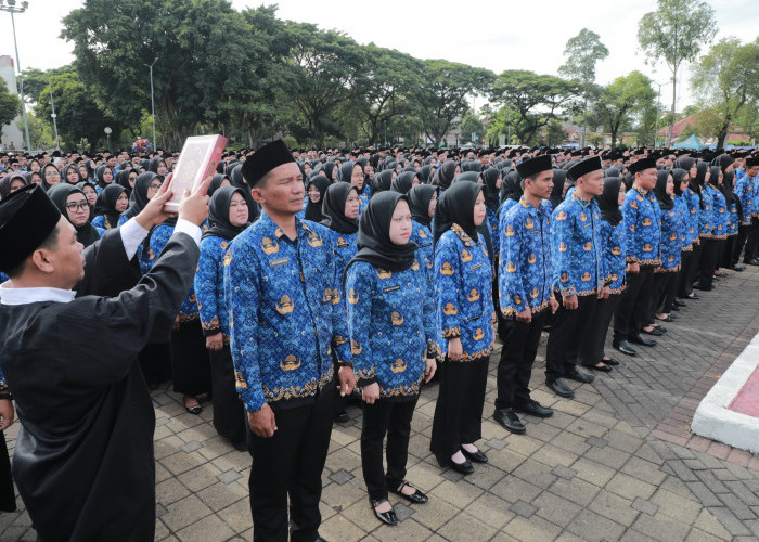 Tak Lagi Digaji Pemkot, Guru PPPK Tetap Mengajar 