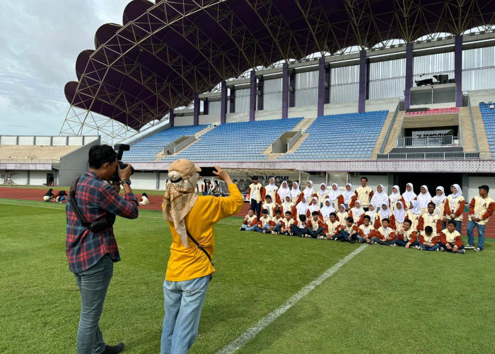 PT. GMT Beri Edukasi Sarana Olahraga Sport Center Kepada Murid SDN Medang 