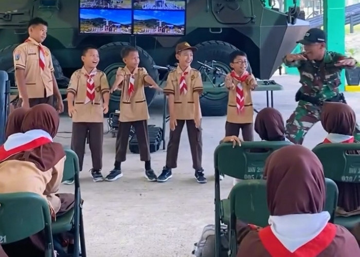 Tanamkan Disiplin Cinta Tanah Air, SDN Karawaci 8 Outing Class ke Yonif Mekanis 203/Arya Kamuning