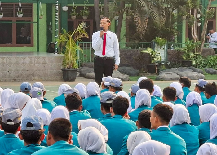  Polsek Mauk Edukasi Siswa Madrasah Aliyah soal Modus Baru Tawuran