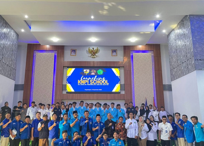 KNPI School Bantu Warga Putus Sekolah