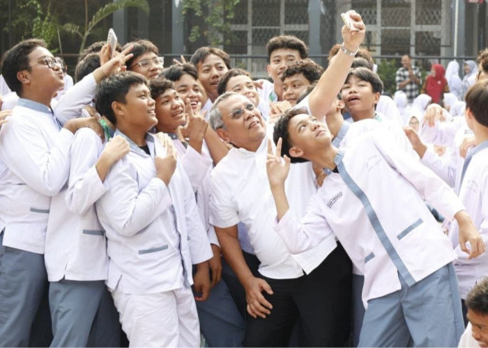 Kampanye Kesehatan Mental di SMAN 1 Tangsel, Benyamin Ajak Pelajar Bangun Karakter Positif