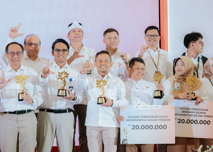 Konsisten Edukasi Keuangan Pelajar dan Tanamkan Budaya Menabung Sejak Dini, bank bjb Raih KEJAR Award 2025 Kat