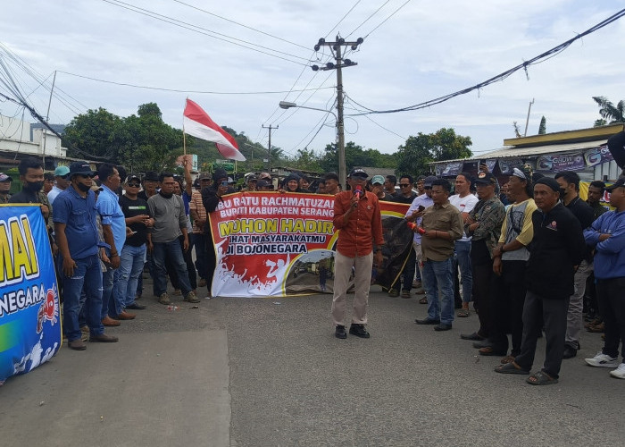 Pemerintah Dinilai Lambat Atasi Truk Tambang