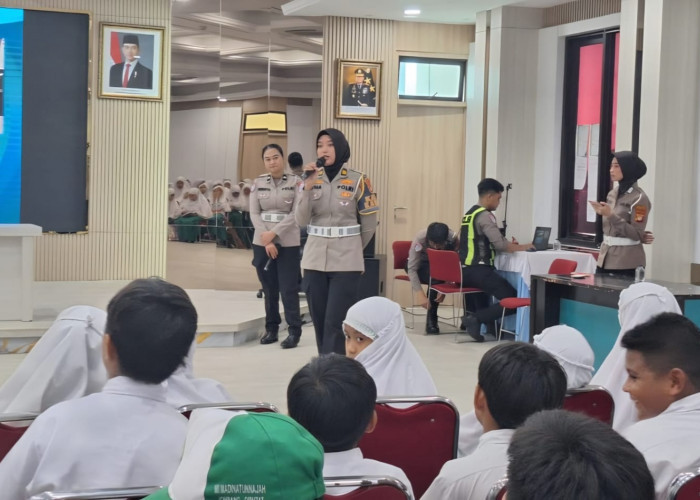 Satlantas Beri Edukasi Anak Soal Keselamatan di Jalan